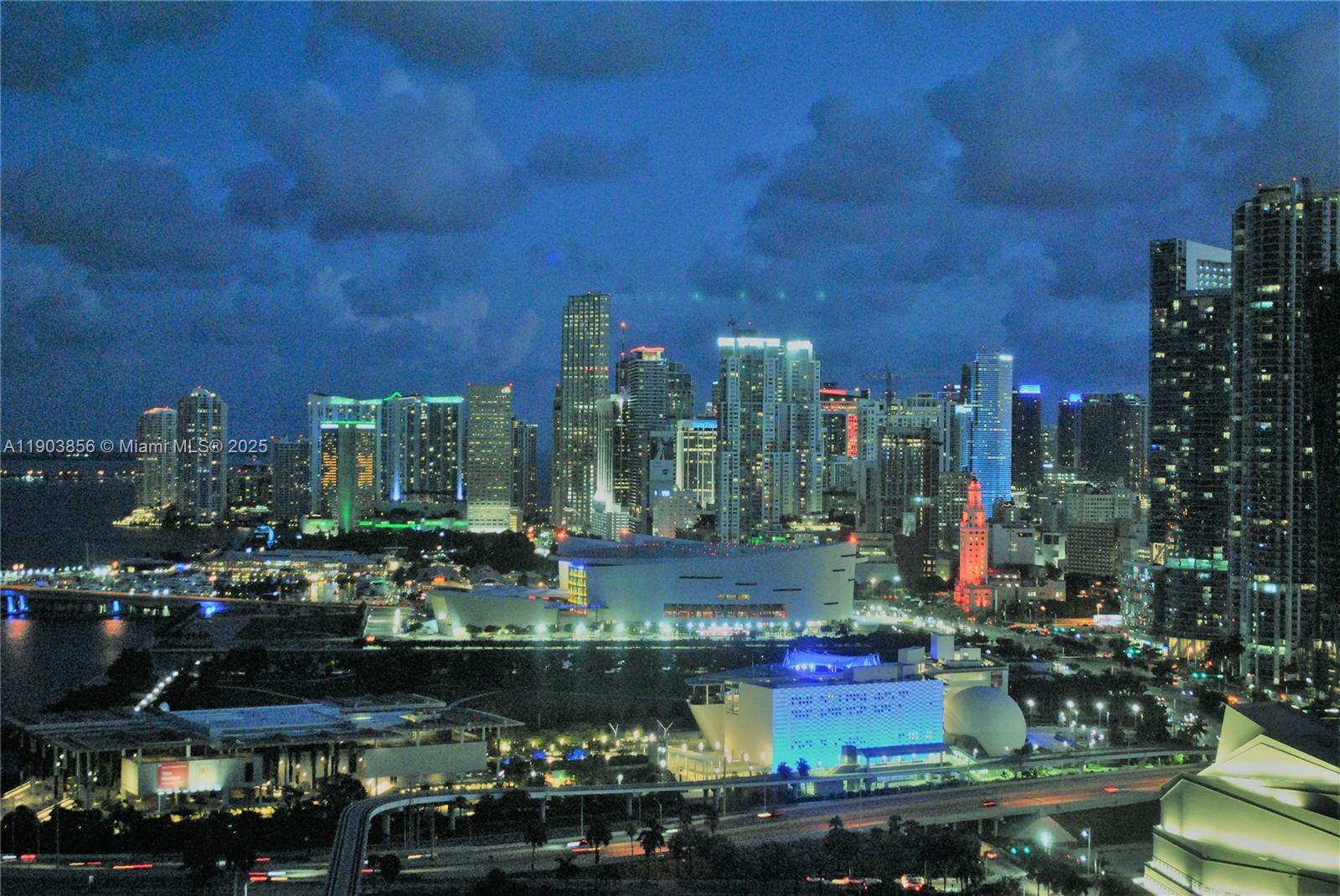 1717 N Bayshore Dr # 3852, Miami Unit: A-3852