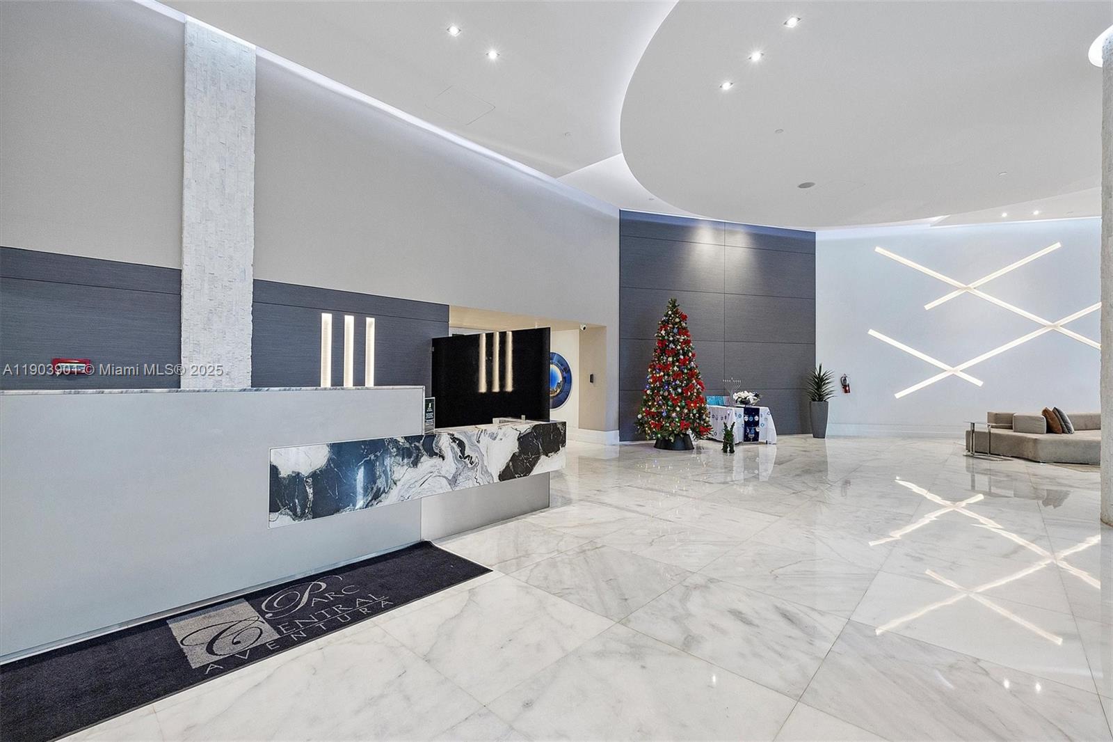 3300 NE 192nd St # 813