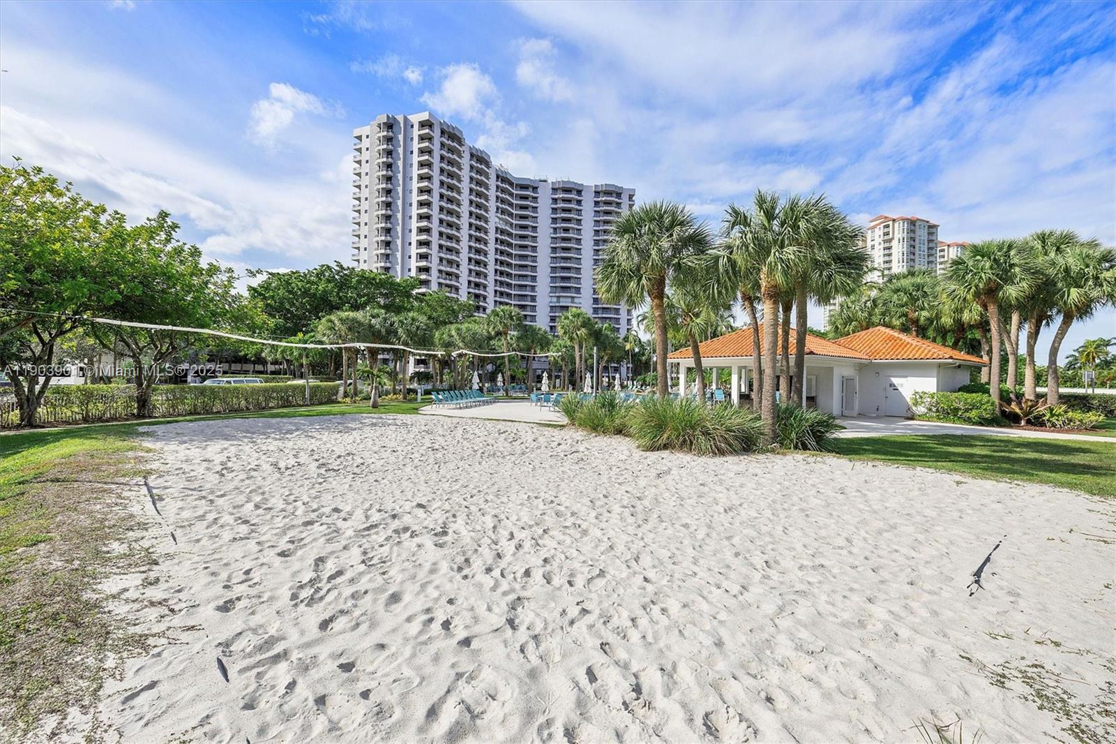 3300 NE 192nd St # 813