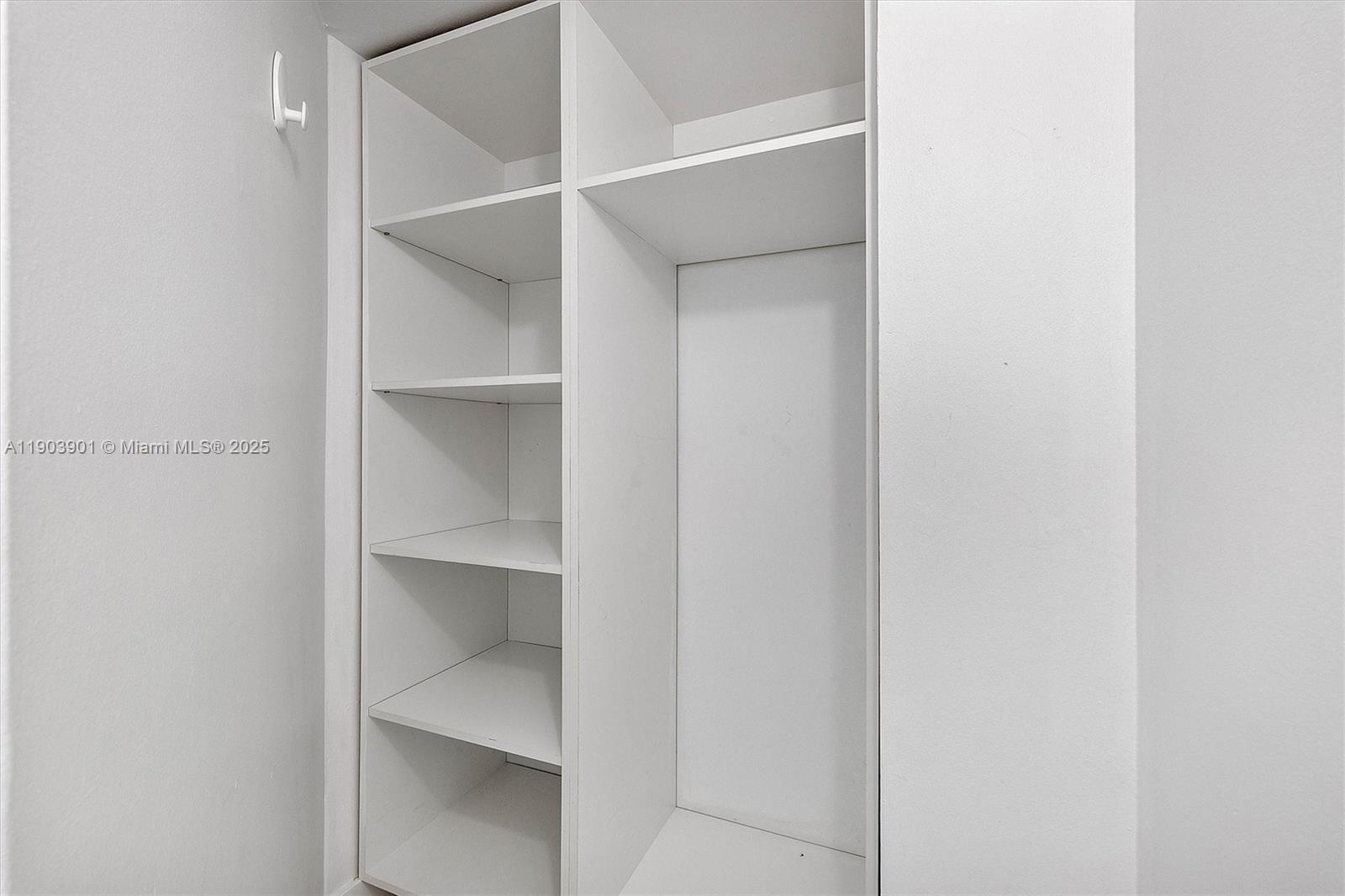 3300 NE 192nd St # 813