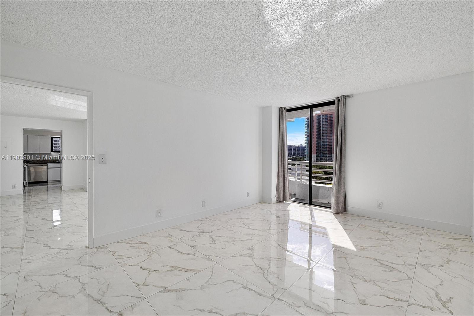 3300 NE 192nd St # 813