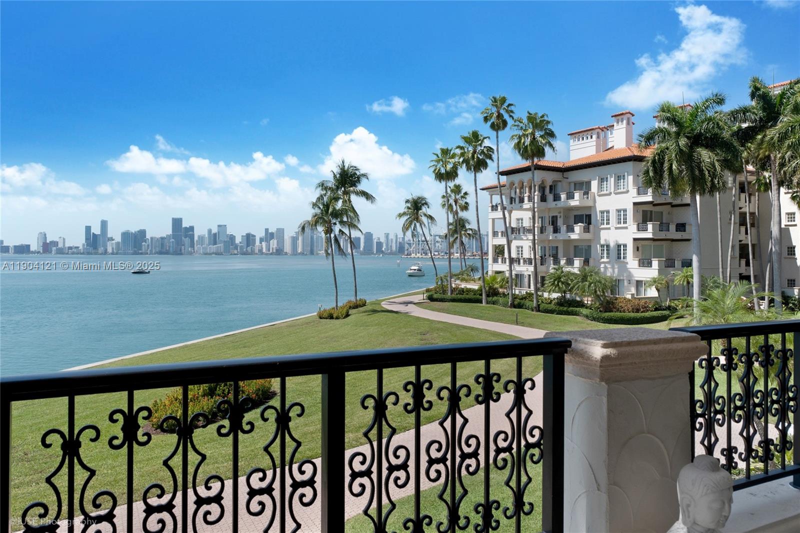 4822 Fisher Island Dr # 4822