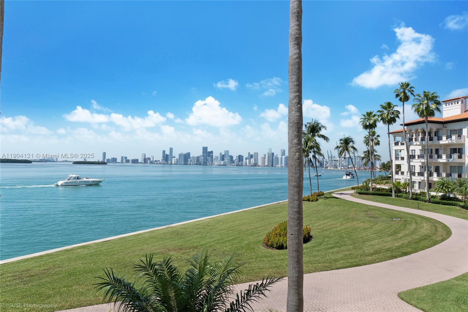4822 Fisher Island Dr # 4822