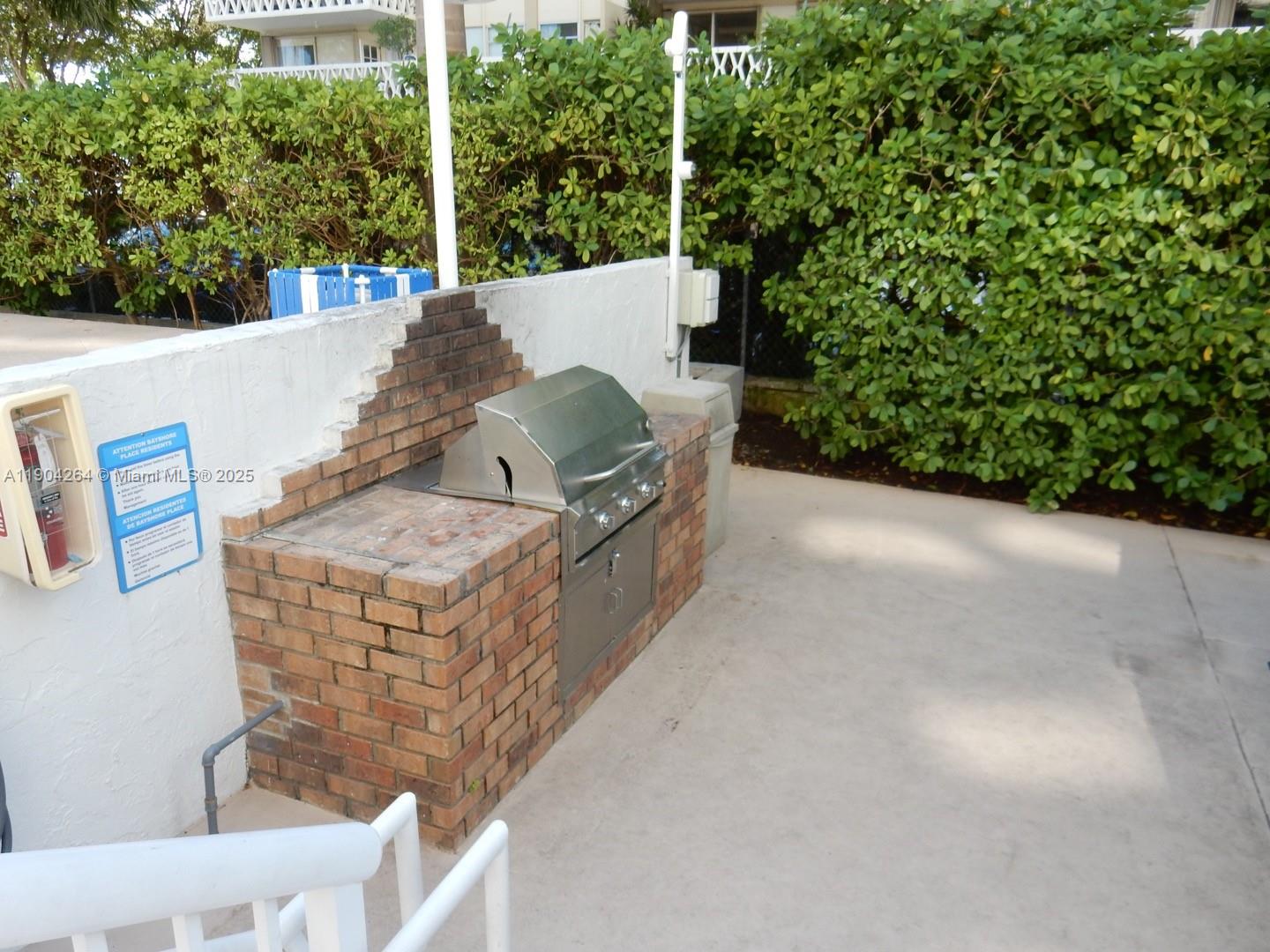 1420 Brickell Bay Dr # 1406D