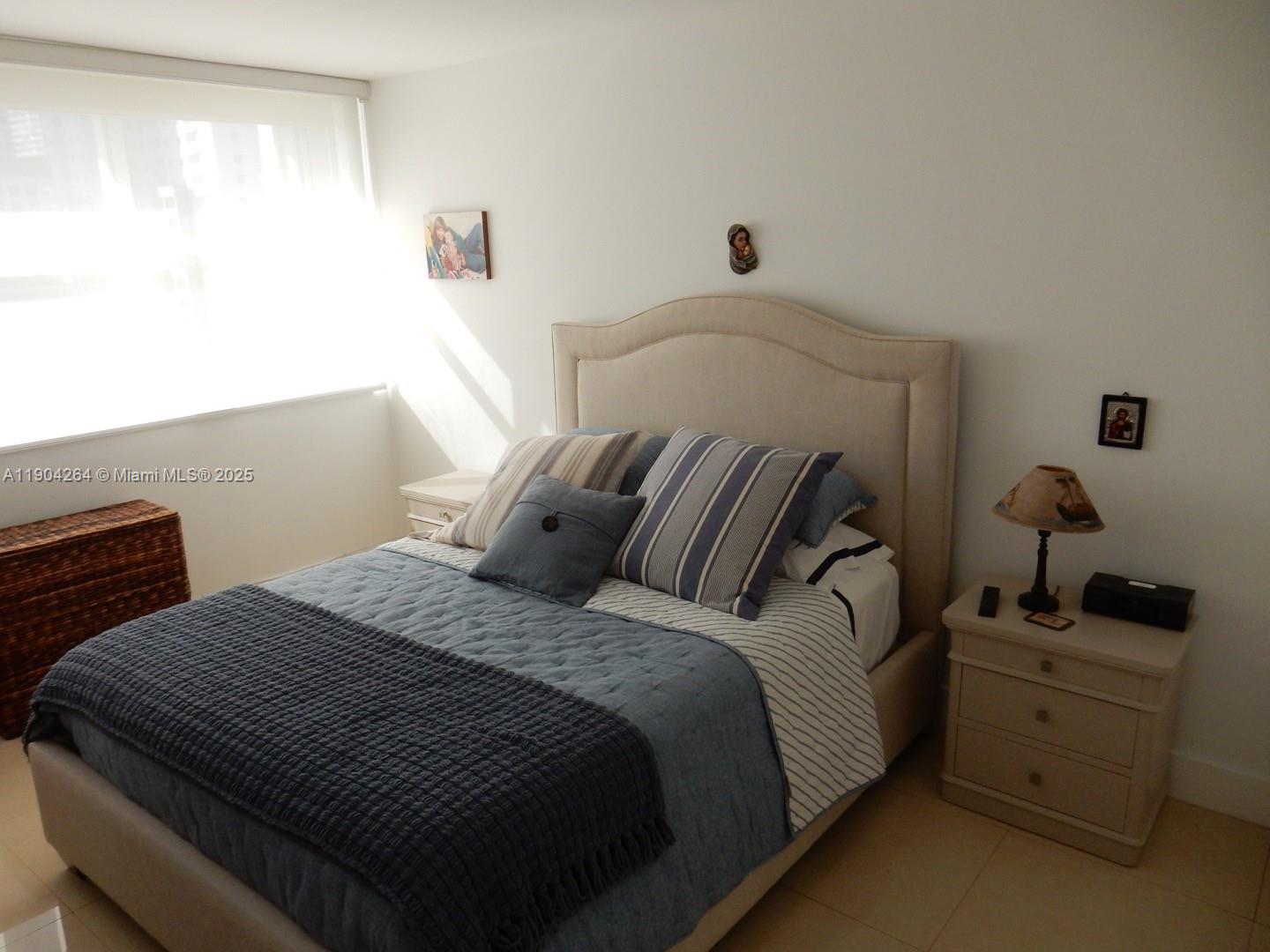 1420 Brickell Bay Dr # 1406D