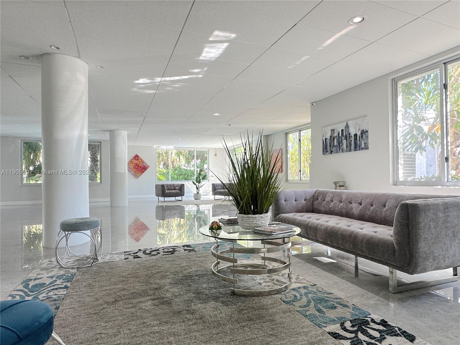 9700 E Bay Harbor Dr # 408