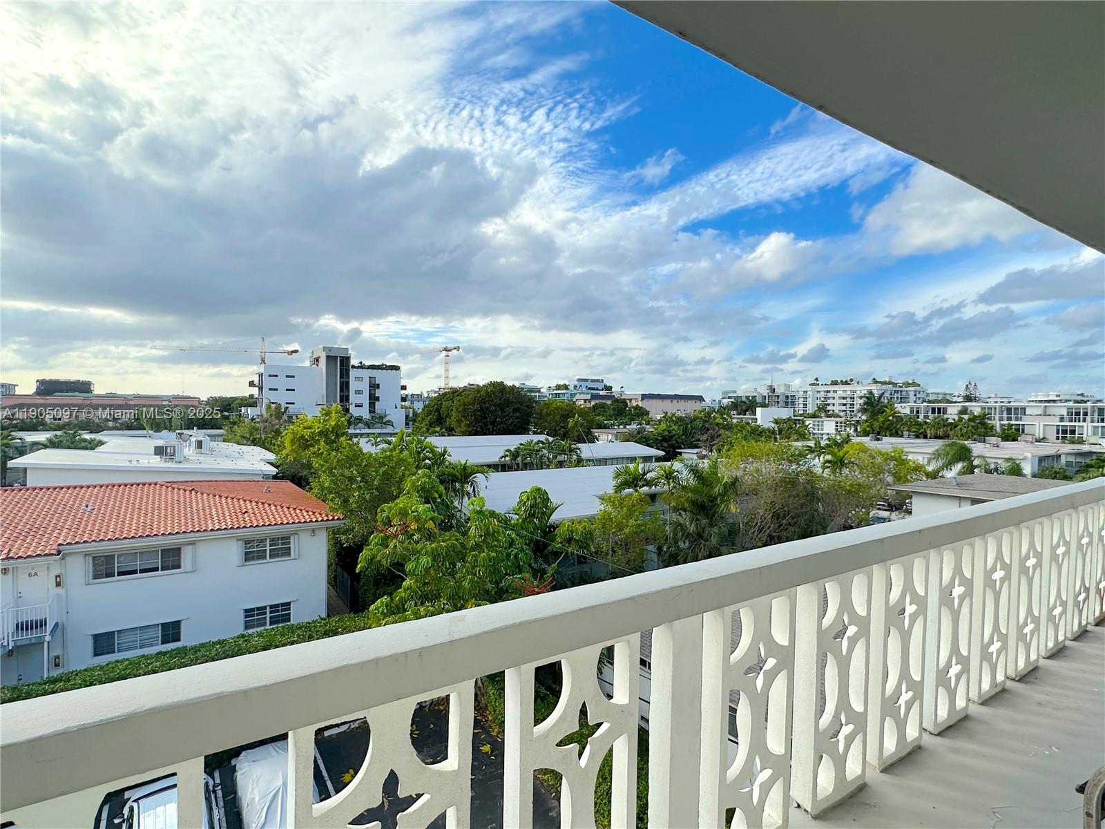 9700 E Bay Harbor Dr # 408