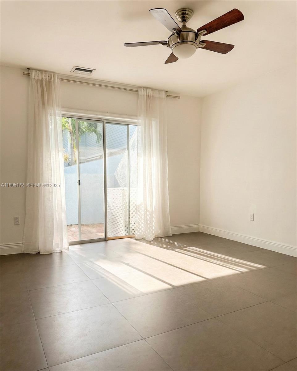 798 Crandon Blvd # C Unit: 30-C