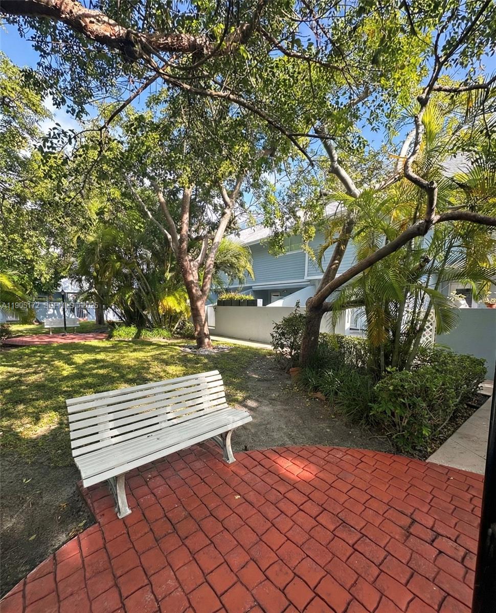 798 Crandon Blvd # C Unit: 30-C