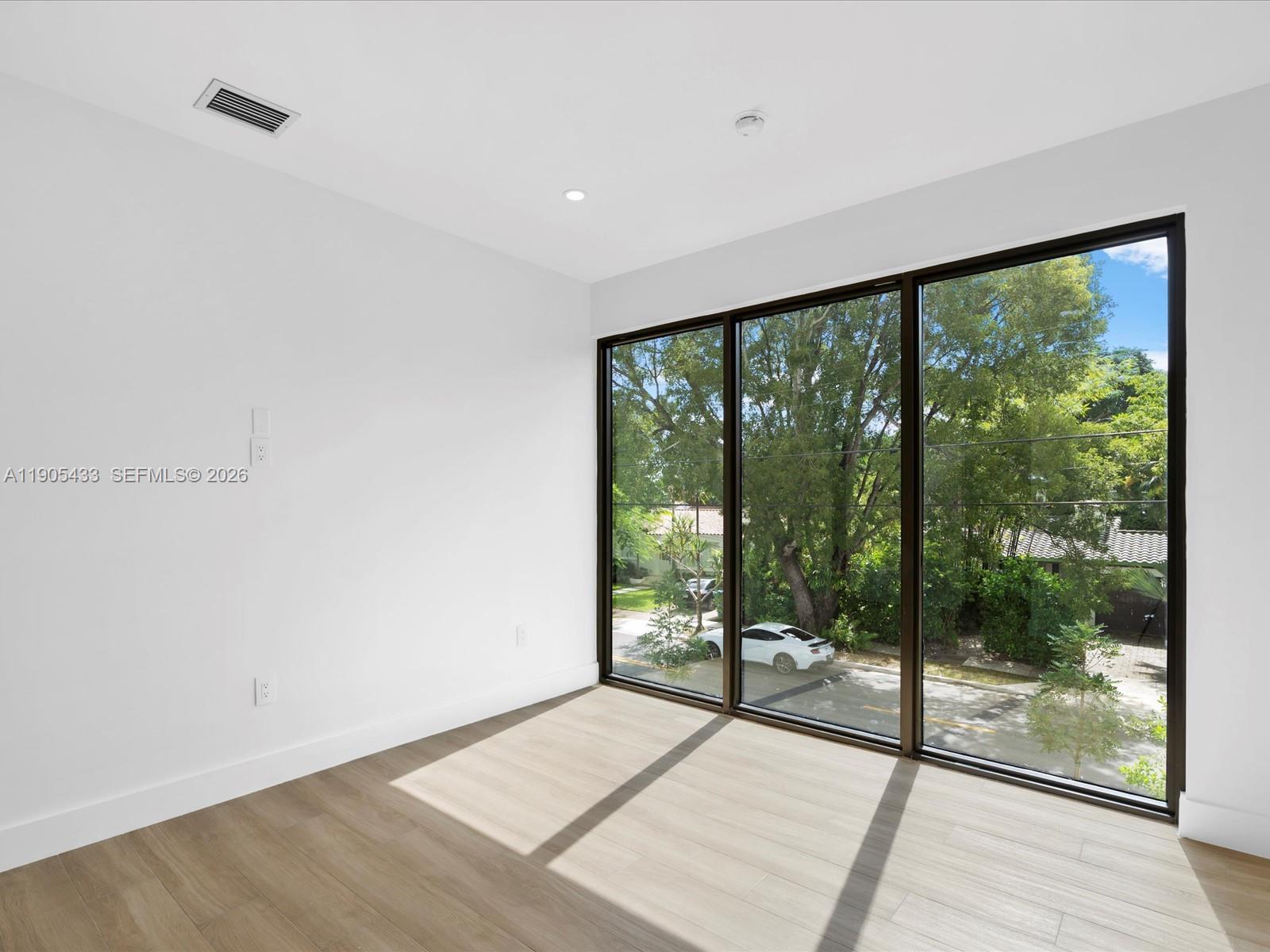 1259 SW 20th St