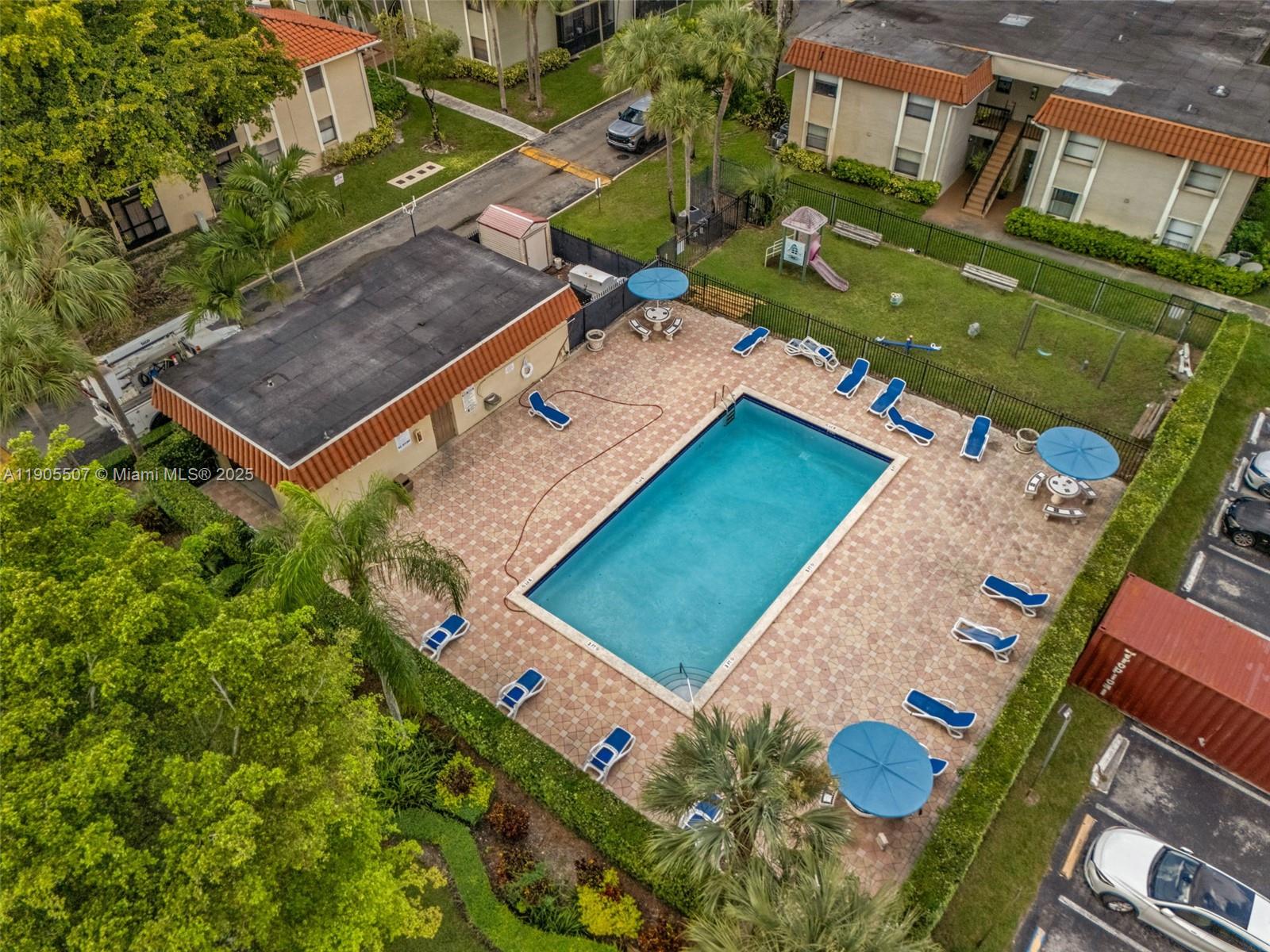 9730 Hammocks Blvd # 28 Unit: 101-28