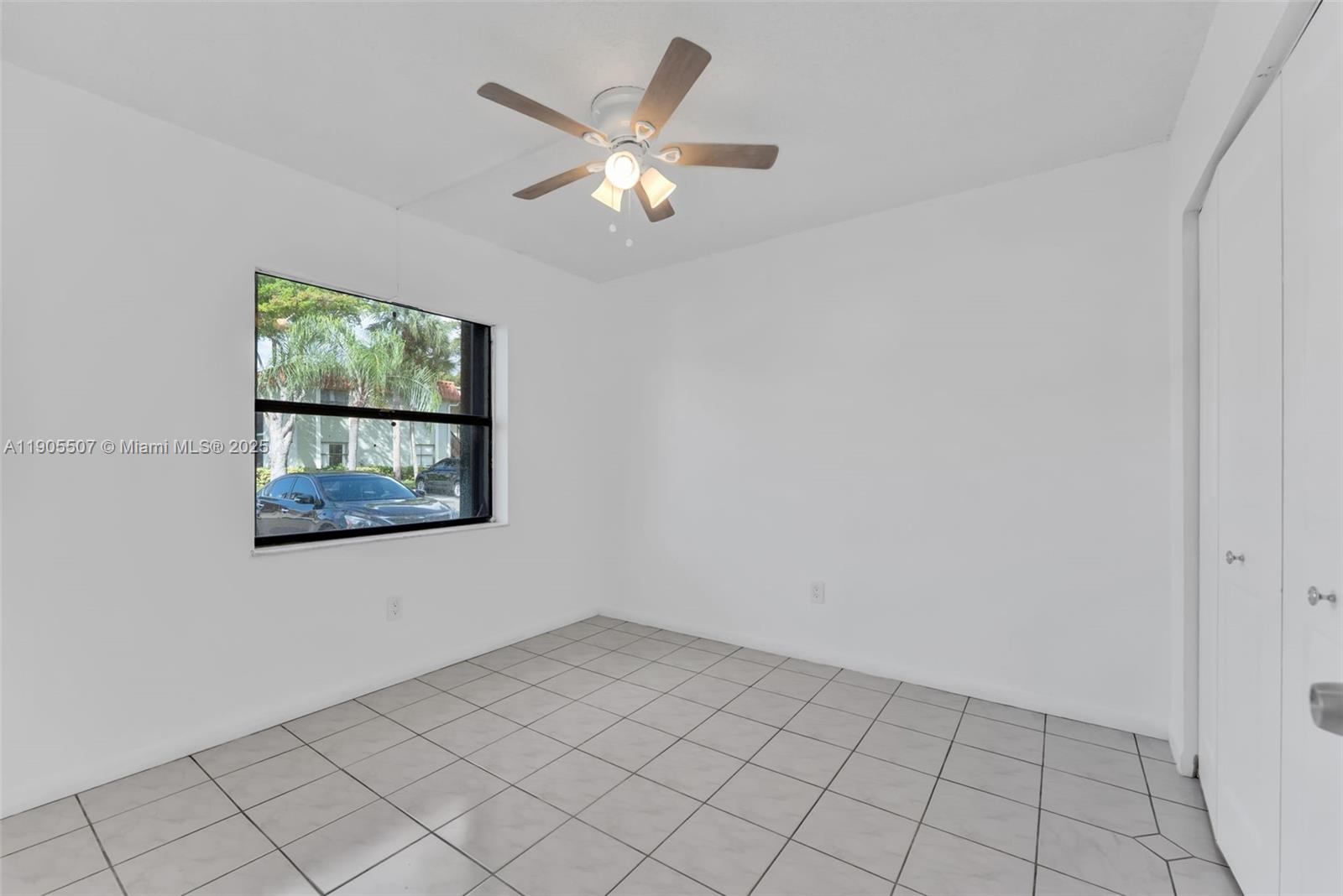 9730 Hammocks Blvd # 28 Unit: 101-28