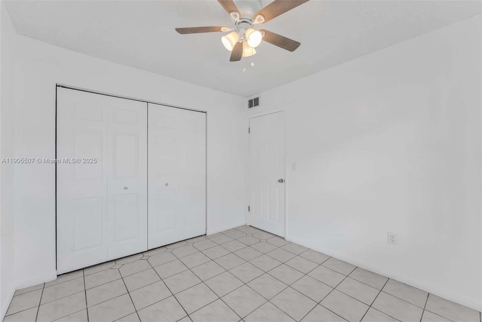 9730 Hammocks Blvd # 28 Unit: 101-28