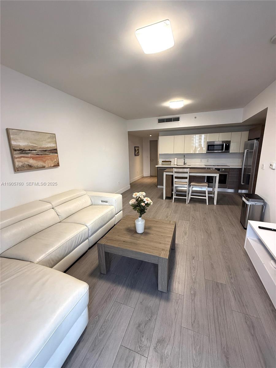 1010 SW 2nd Ave # 910