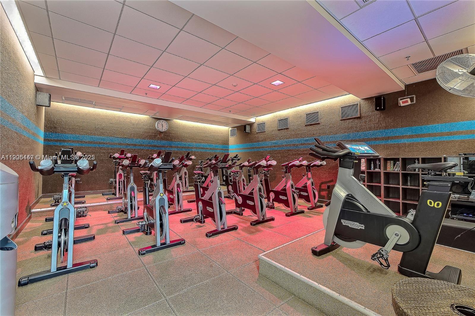 21205 NE 37th Ave # 2204