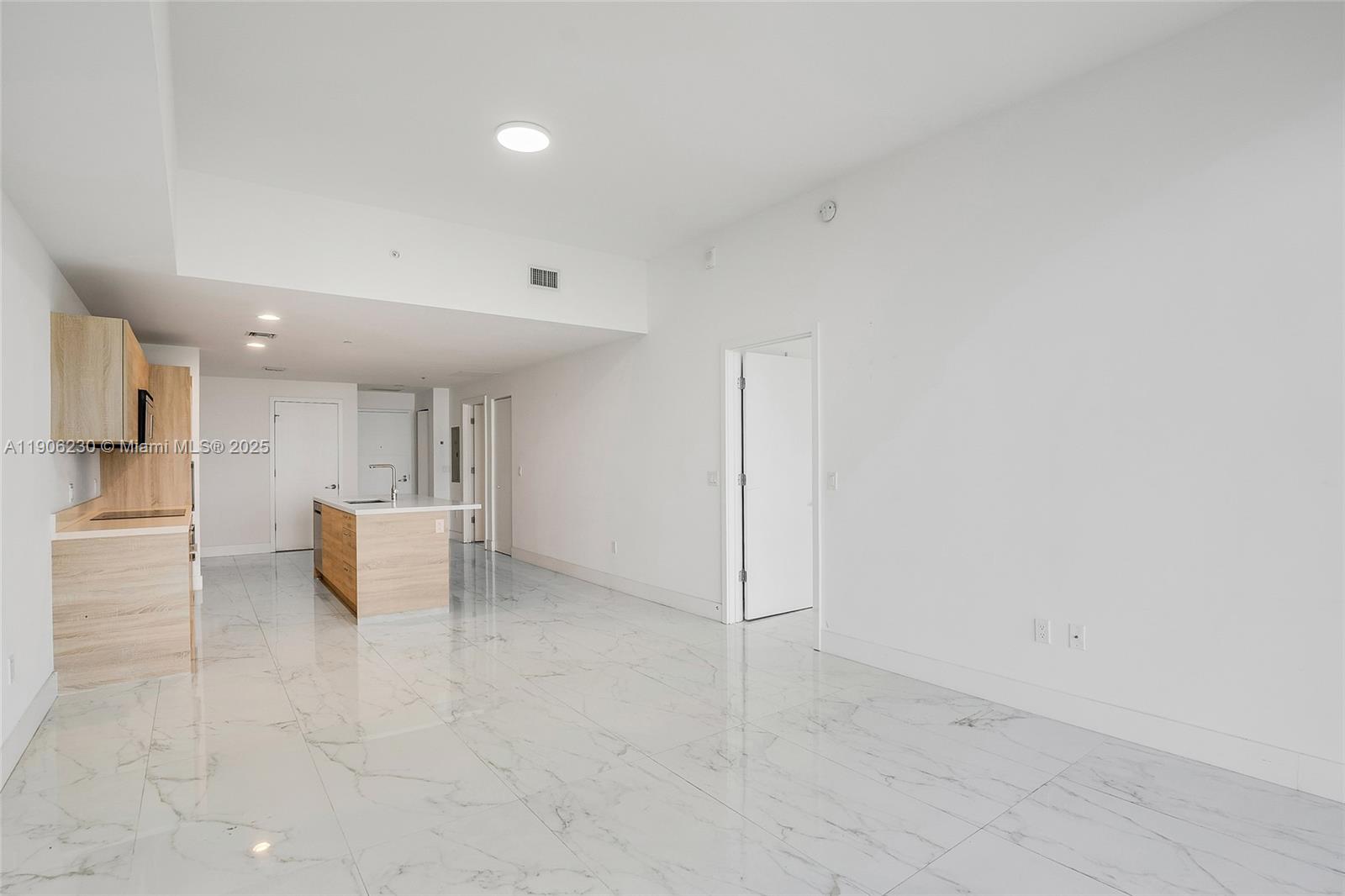 16385 Biscayne Blvd # 3202