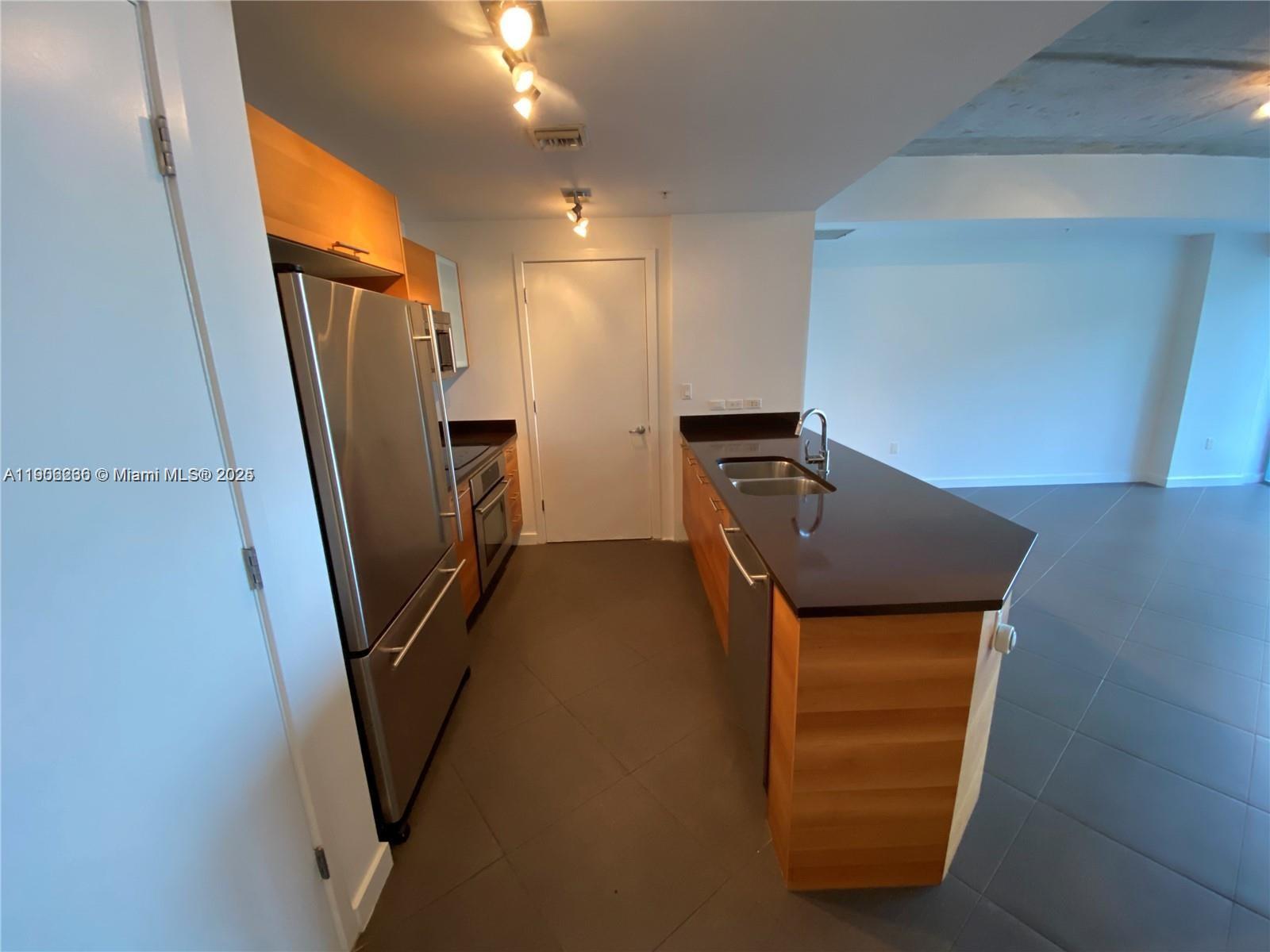 3301 NE 1st Ave # H1806