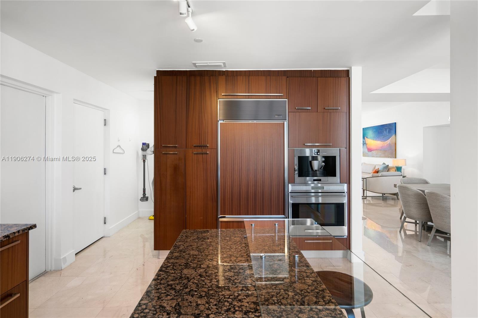 15901 Collins Ave # 1206