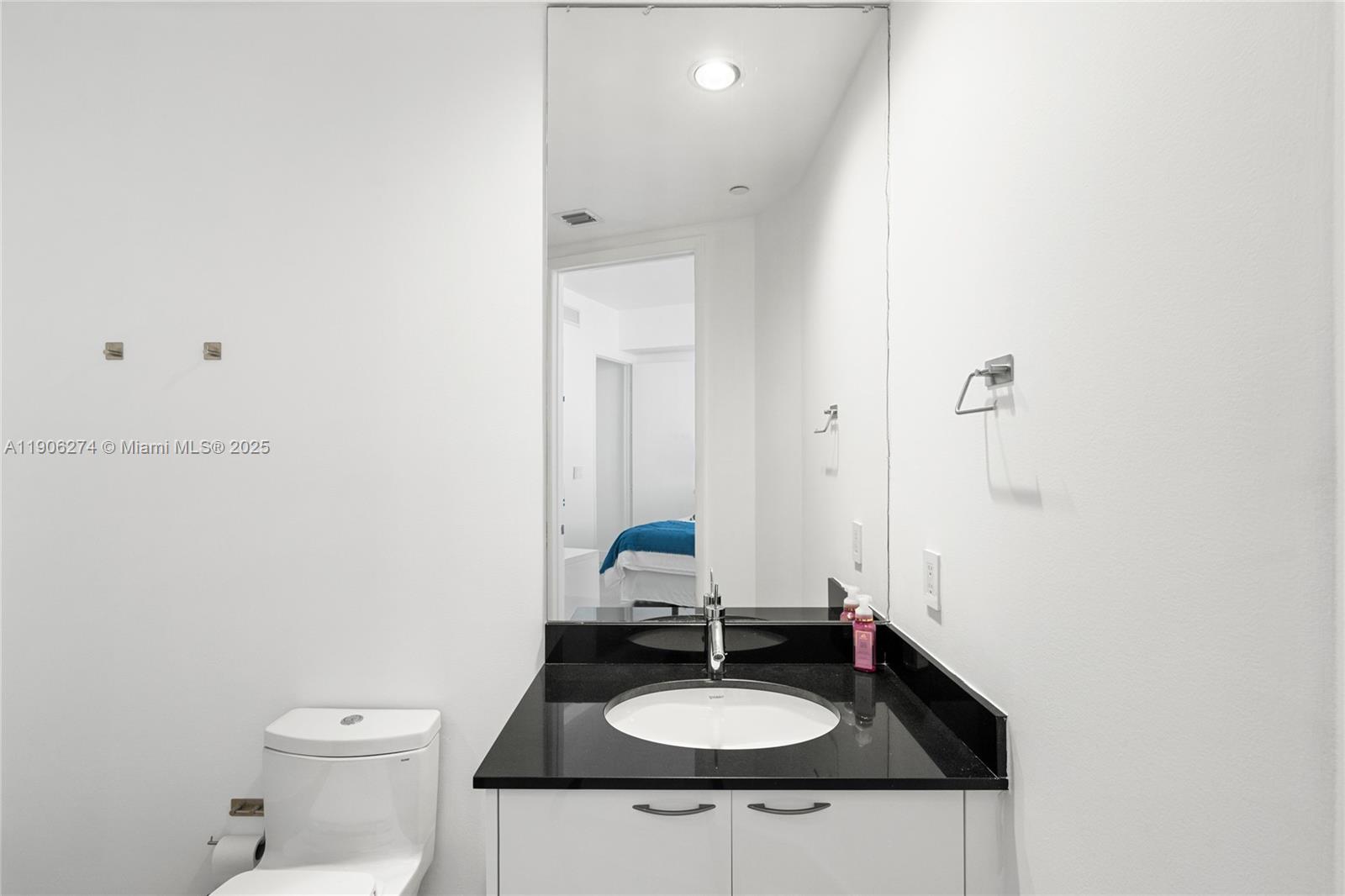 15901 Collins Ave # 1206