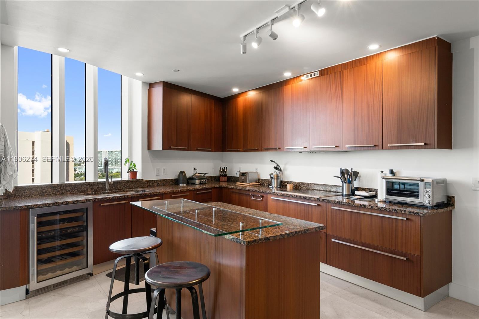 15901 Collins Ave # 1206