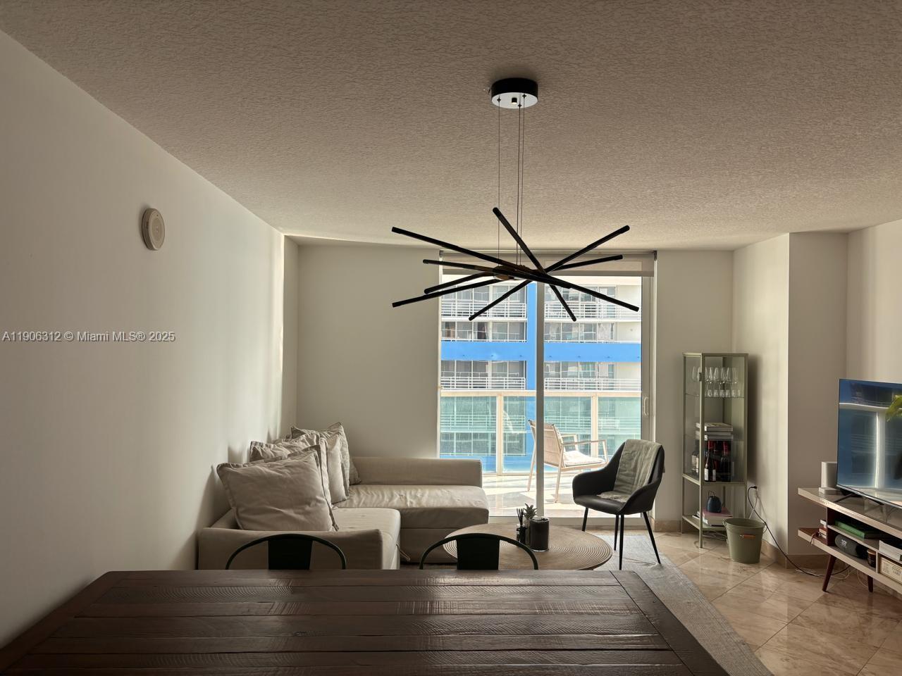 2101 Brickell Ave # 903