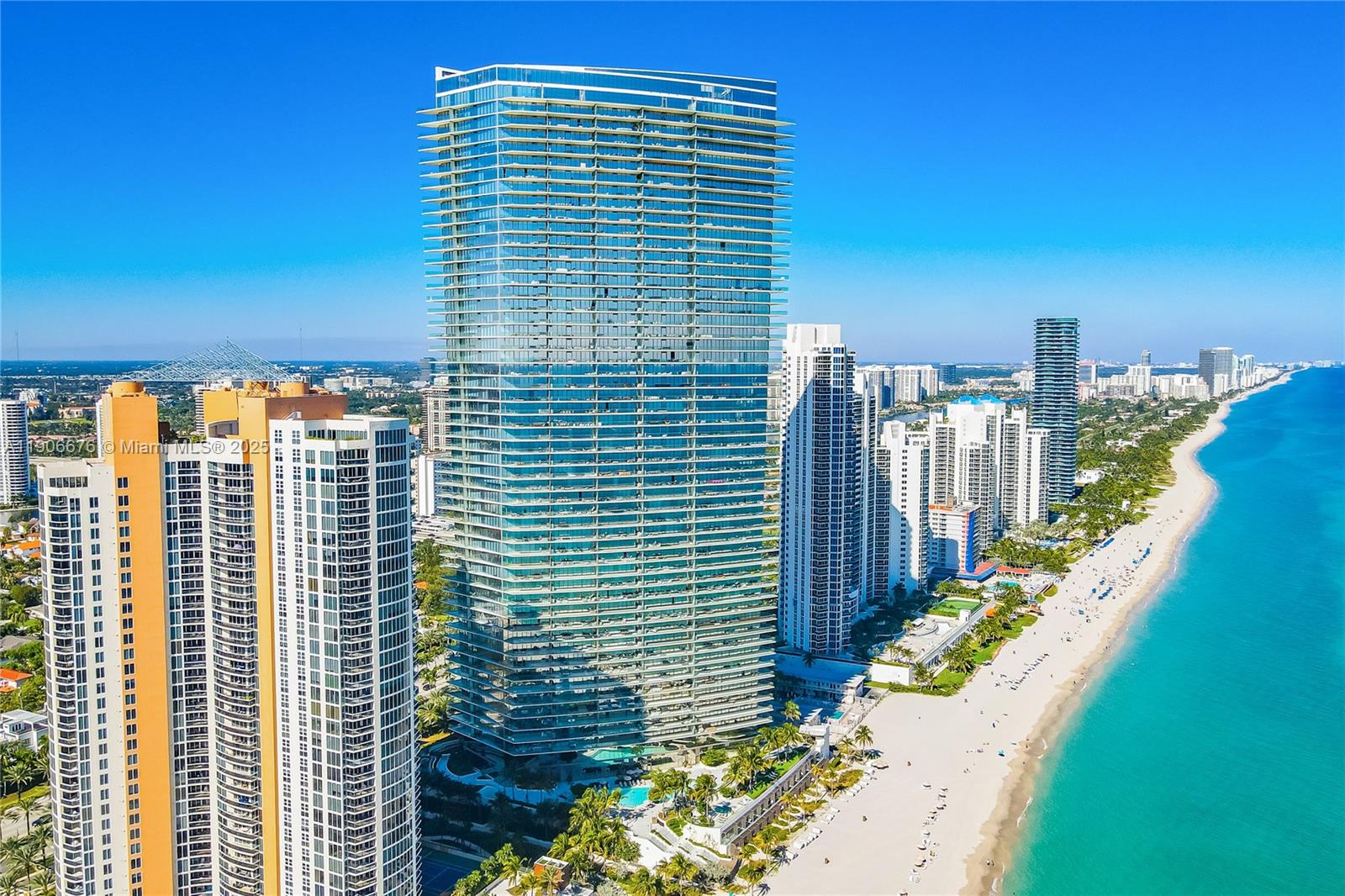 18975 Collins Ave # 2904
