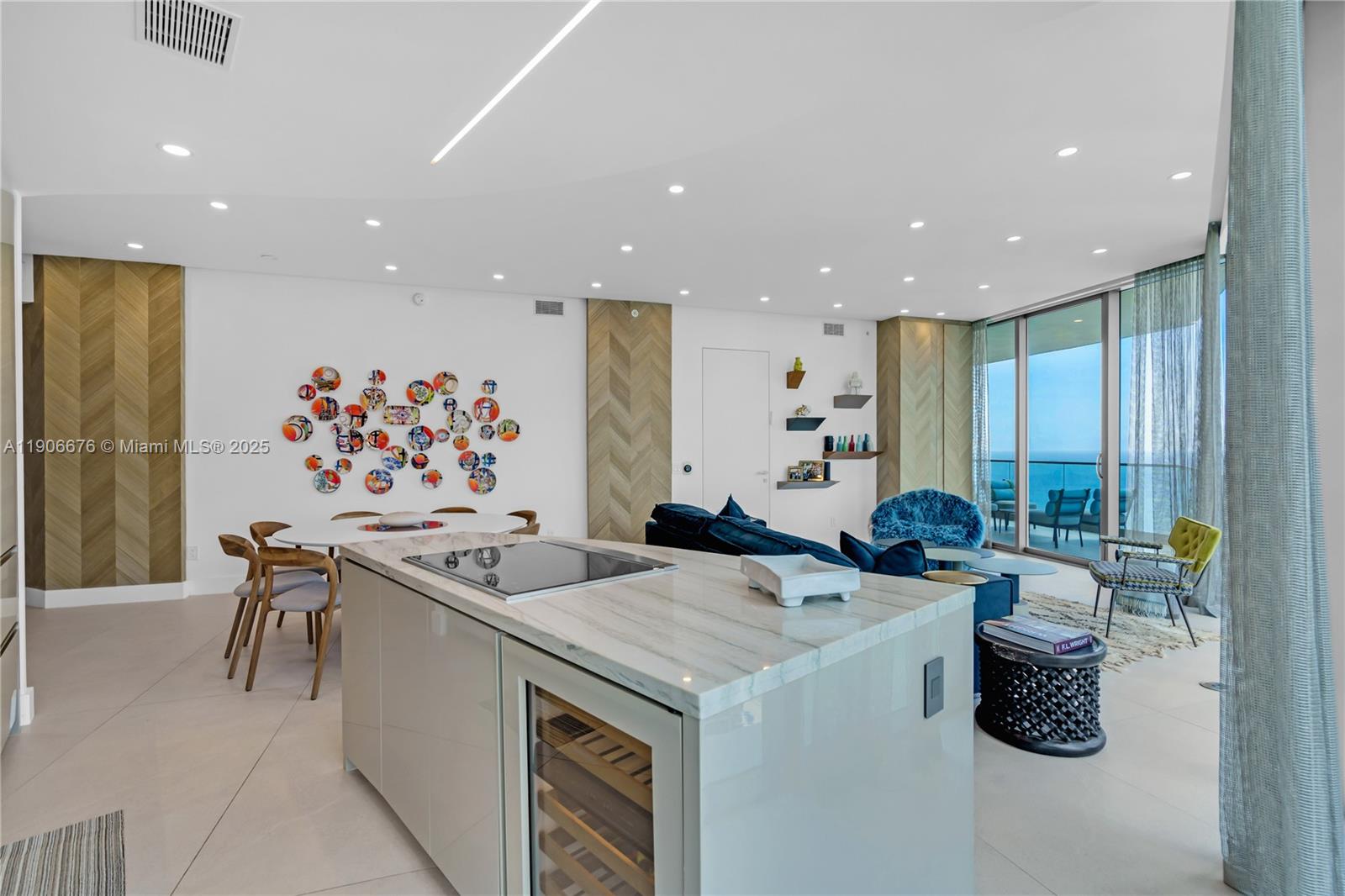 18975 Collins Ave # 2904