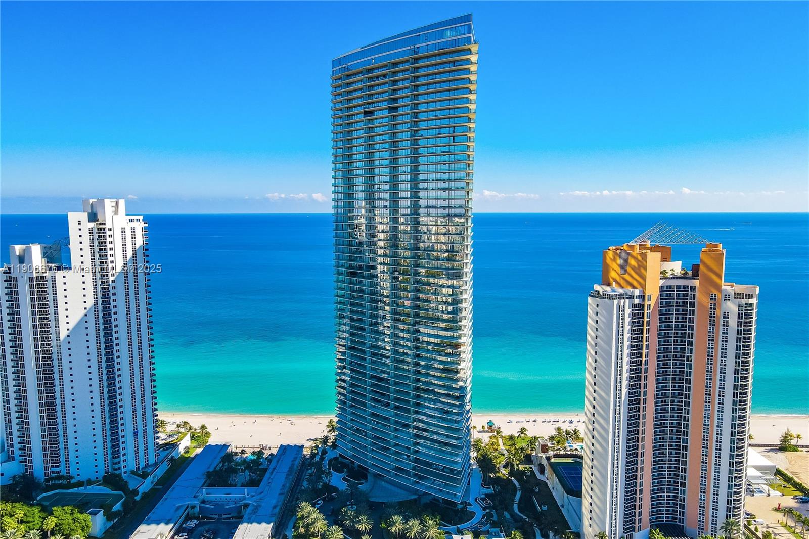 18975 Collins Ave # 2904