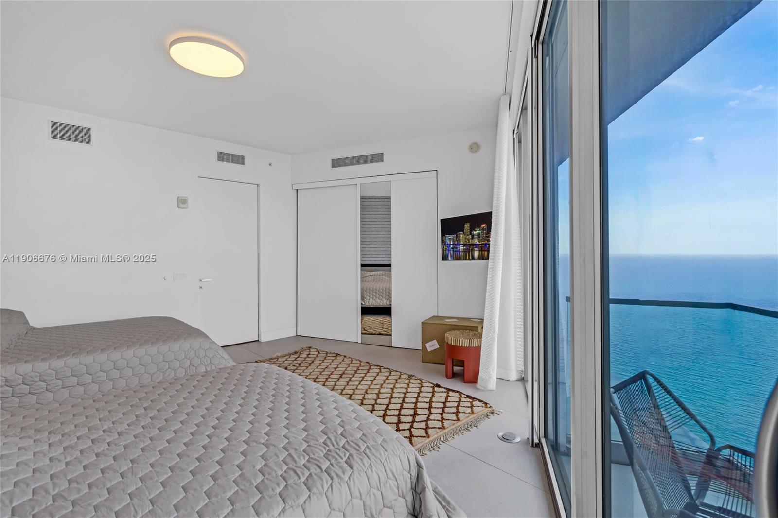 18975 Collins Ave # 2904