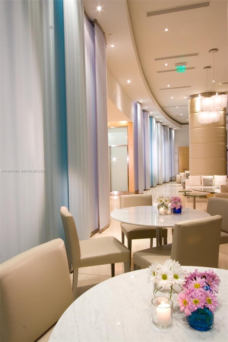 2101 Brickell Ave # 1211