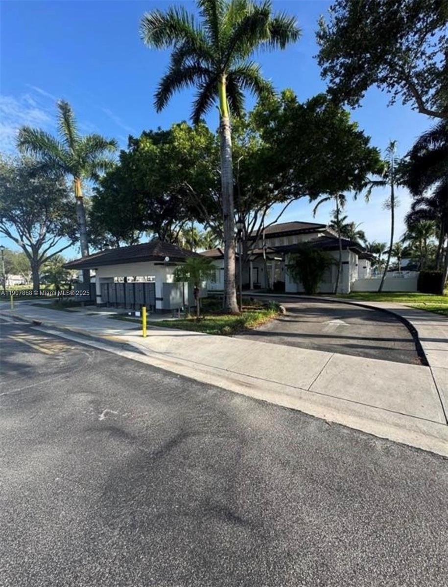 7738 NW 116th Ave # 7738