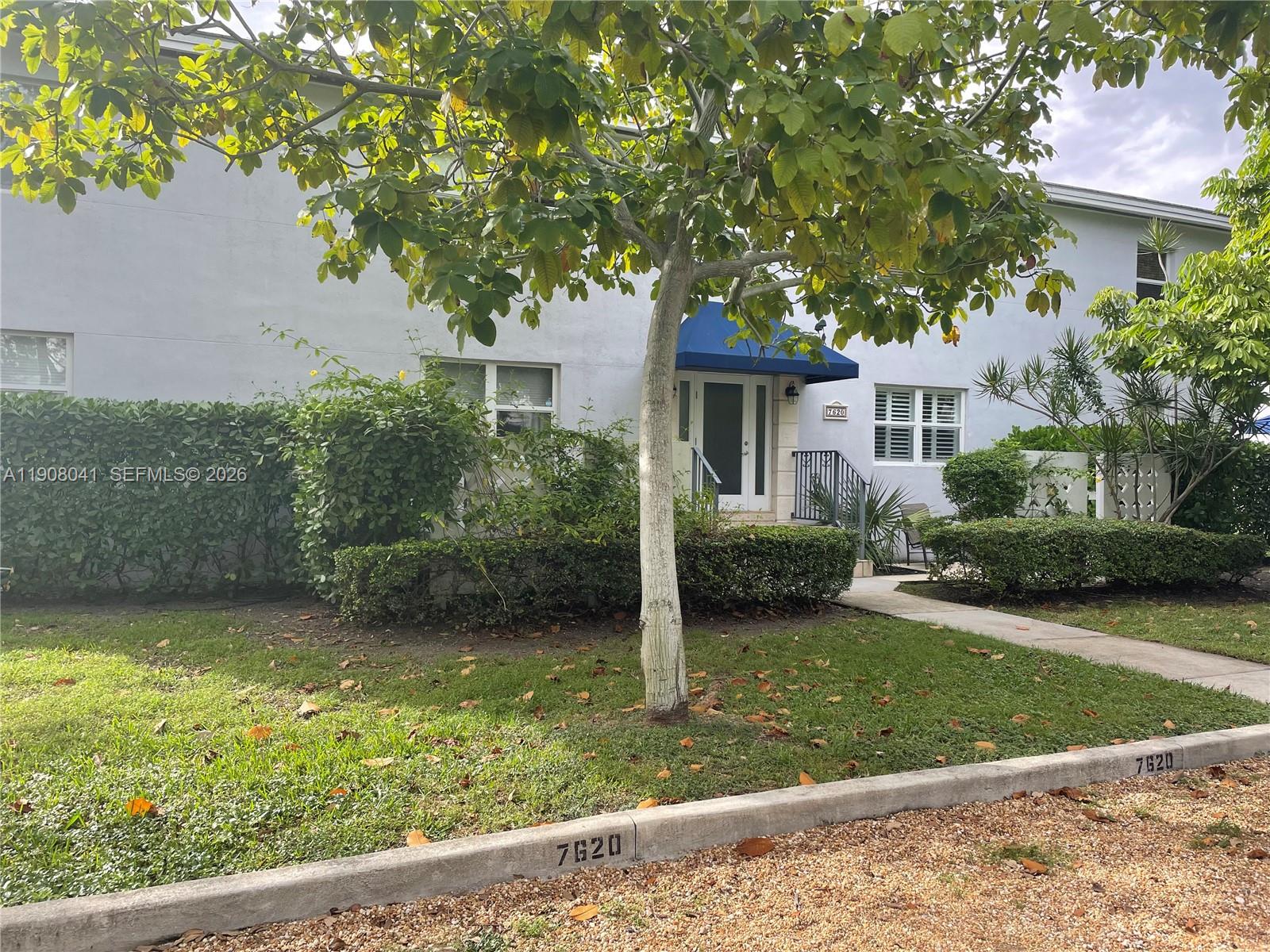 7620 SW 54th Ct # 19C