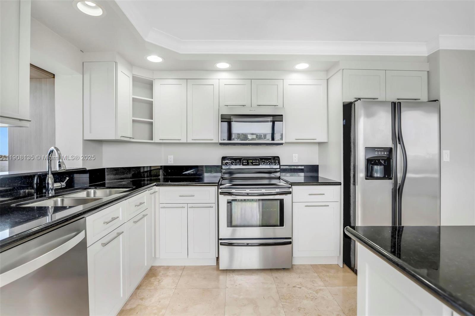 2333 Brickell Ave # 517