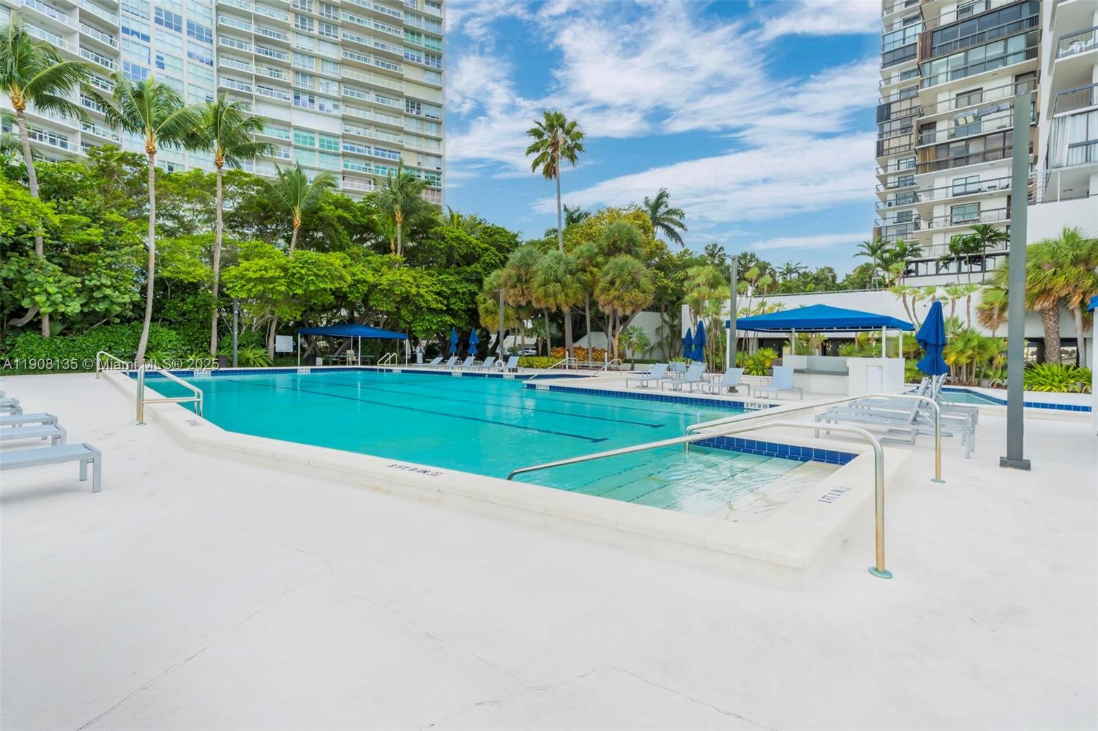 2333 Brickell Ave # 517