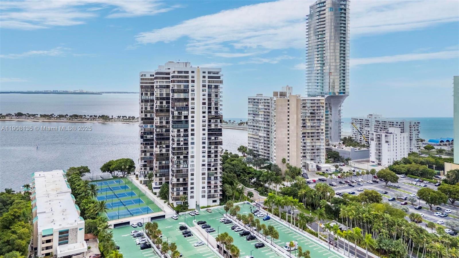 2333 Brickell Ave # 517