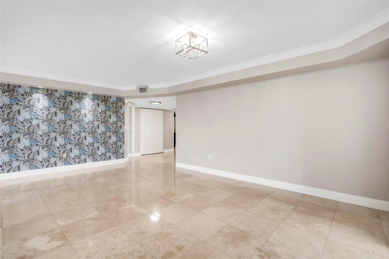 2333 Brickell Ave # 517