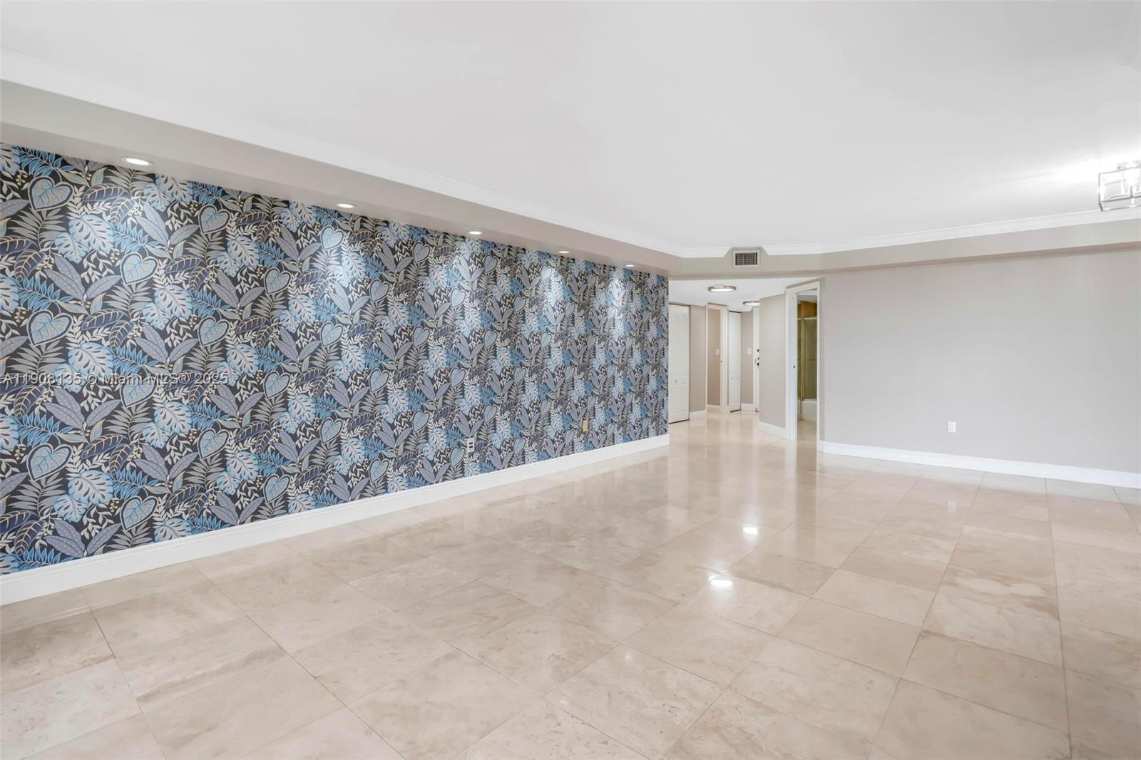 2333 Brickell Ave # 517