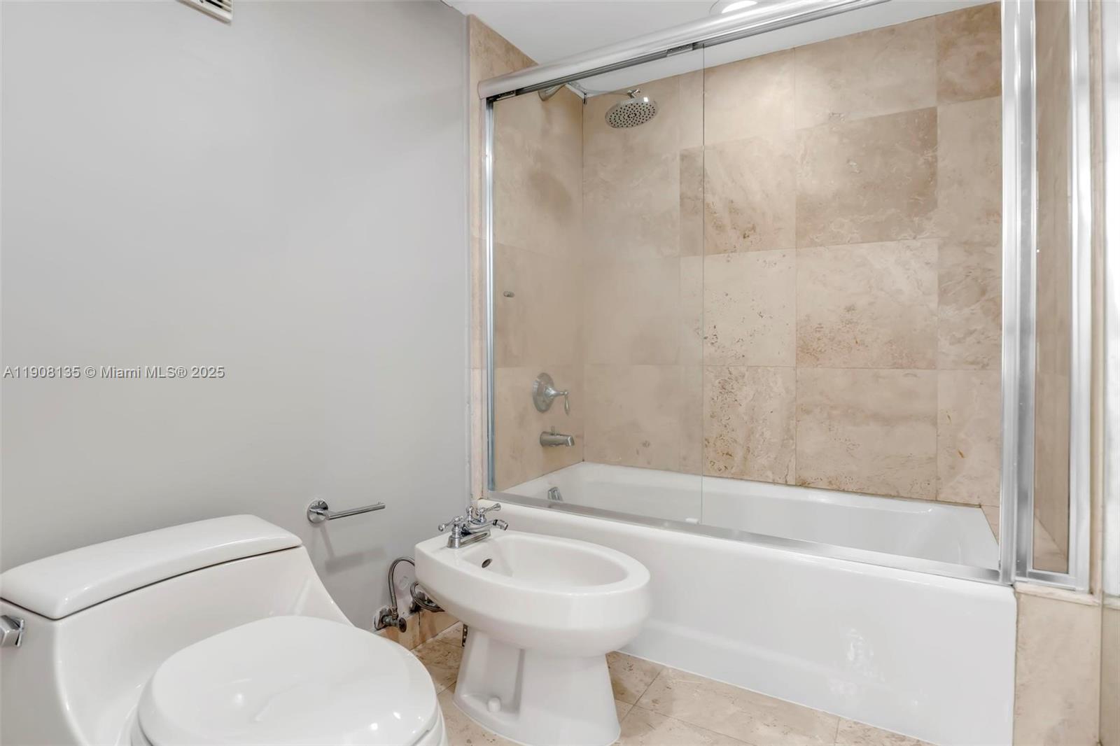 2333 Brickell Ave # 517