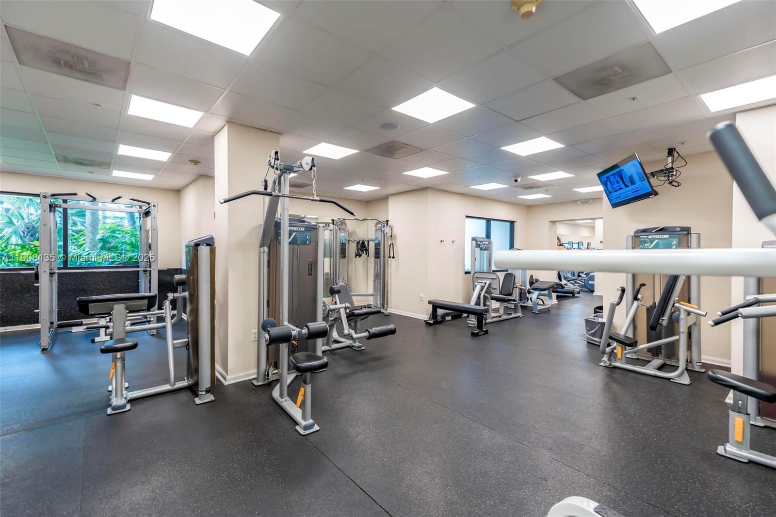 2333 Brickell Ave # 517