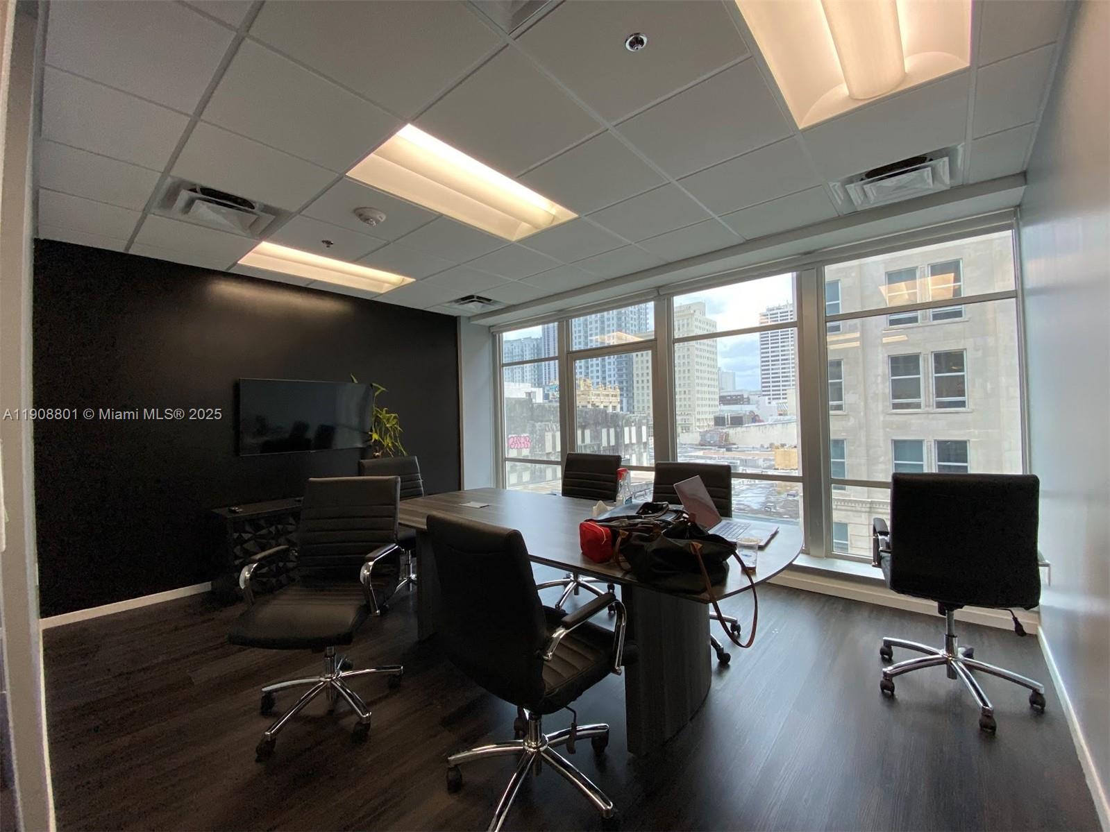 14 NE 1st Ave # 600A