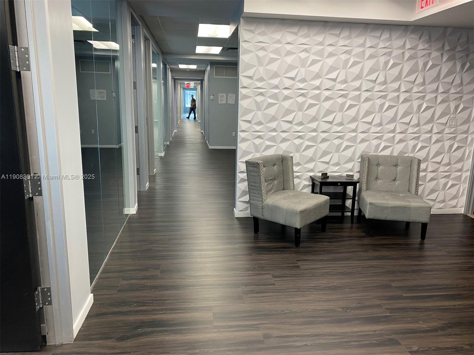 14 NE 1st Ave # 600A