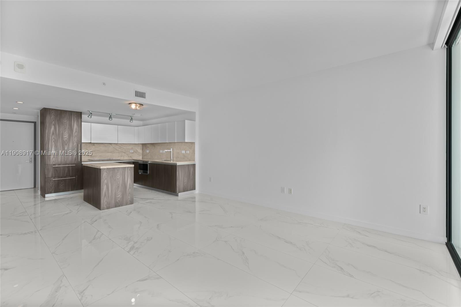 3131 NE 7th Ave # 3505