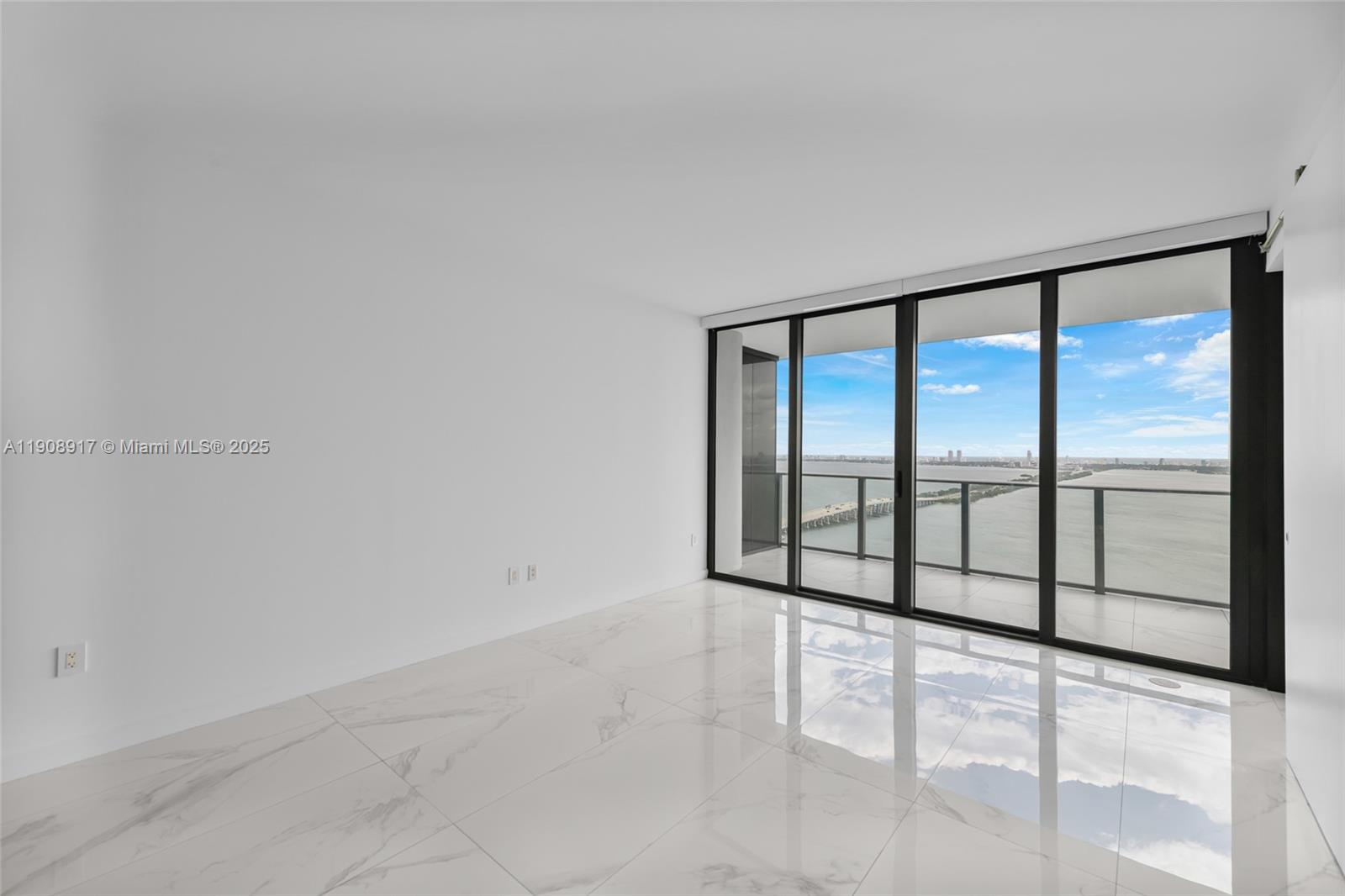 3131 NE 7th Ave # 3505