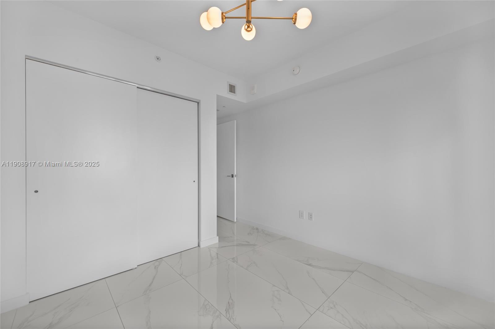 3131 NE 7th Ave # 3505