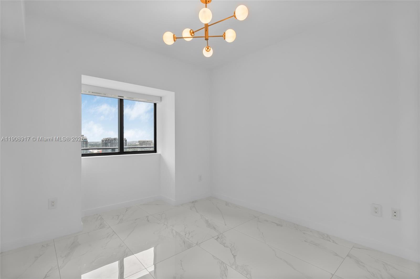 3131 NE 7th Ave # 3505