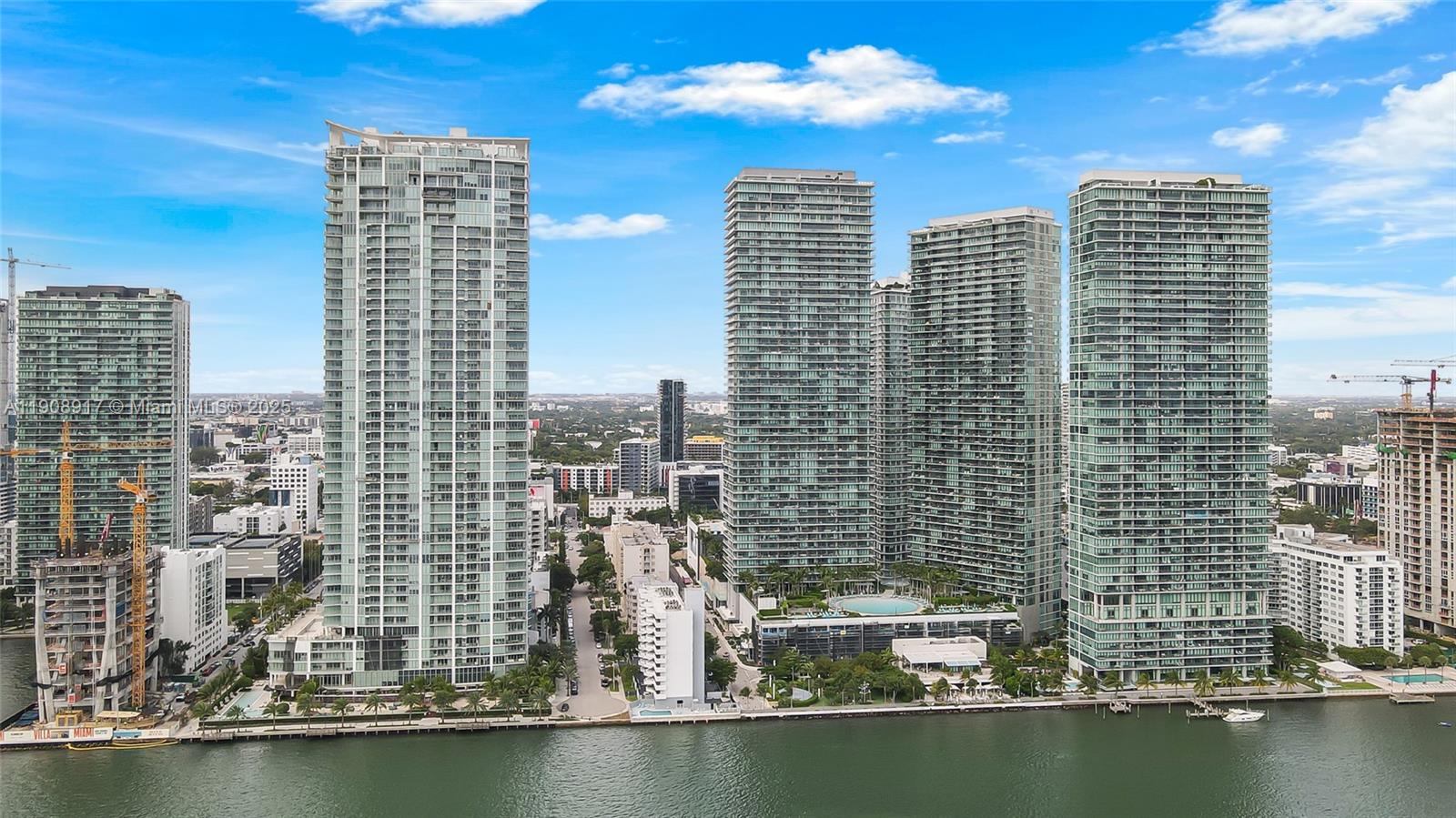 3131 NE 7th Ave # 3505