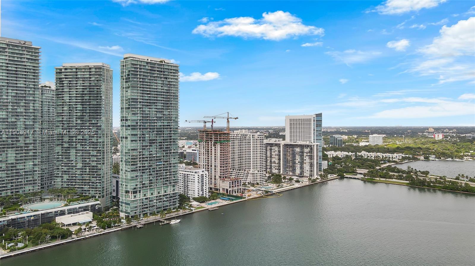 3131 NE 7th Ave # 3505