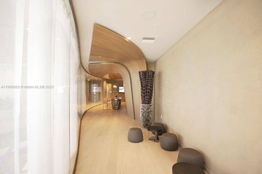 1000 Brickell Plz # 2304