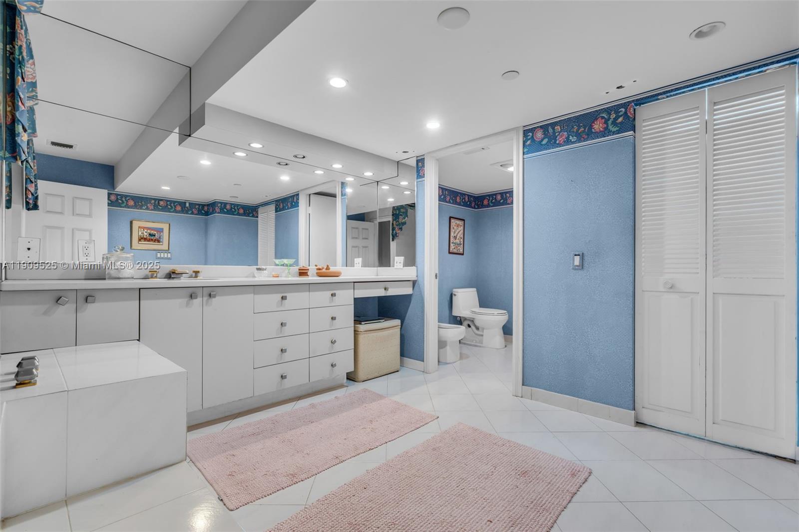 151 Crandon Blvd # 1226