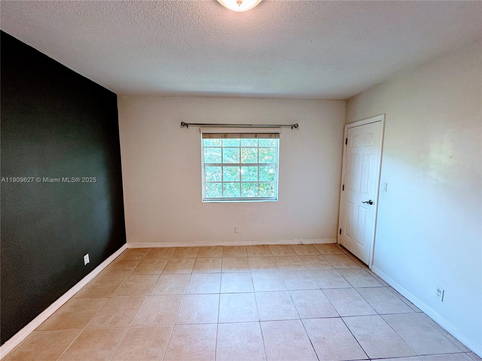 2424 SE 17th St # B307